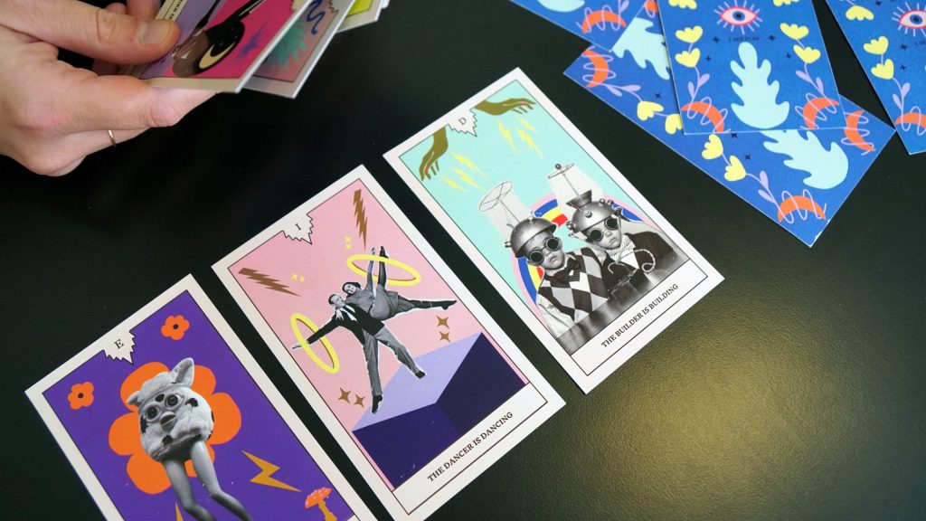 Tarotkort på bordet